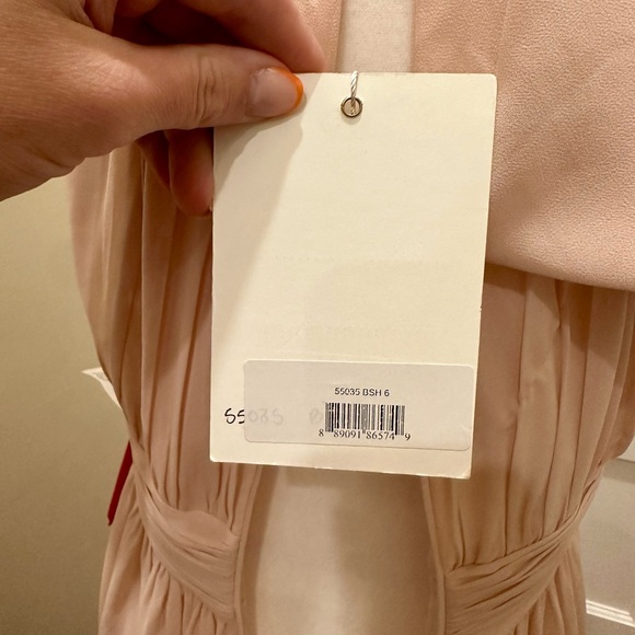 Ieena for MacDuggal High Neck Chiffon Gown Maxi Dress Blush Size 6 NWT - Picture 7 of 9